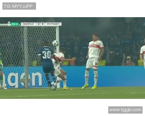 德甲精彩对决AC米兰凭乌龙球险胜切尔西引发热议