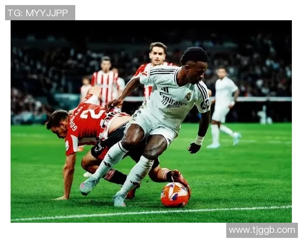 欧联杯惊心动魄那不勒斯绝杀皇马引发转会热议