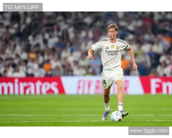 西甲激战皇马险胜多特蒙德红牌争议引发全场热议