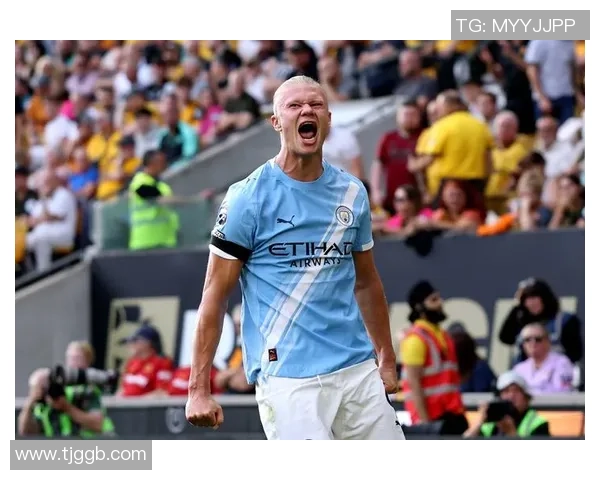 欧冠精彩对决那不勒斯与曼城战成平局帽子戏法引发全场热烈反响