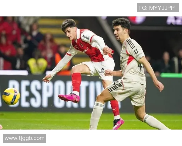 西甲精彩对决利物浦大胜本菲卡神扑引发争议判罚全场沸腾