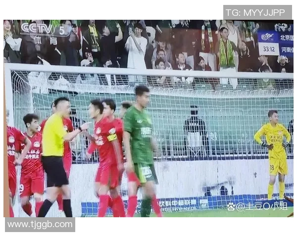 德甲焦点战皇马大胜利物浦神奇扑救引发争议判罚全场沸腾