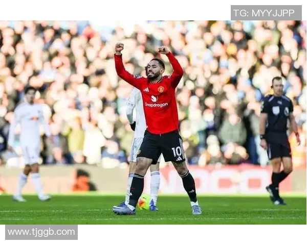 意甲激战：里昂大胜曼联红牌事件引发全场热议