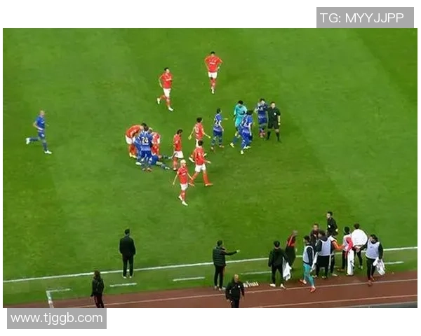 西甲激战尤文图斯与多特蒙德互交白卷争议判罚引发全场热议