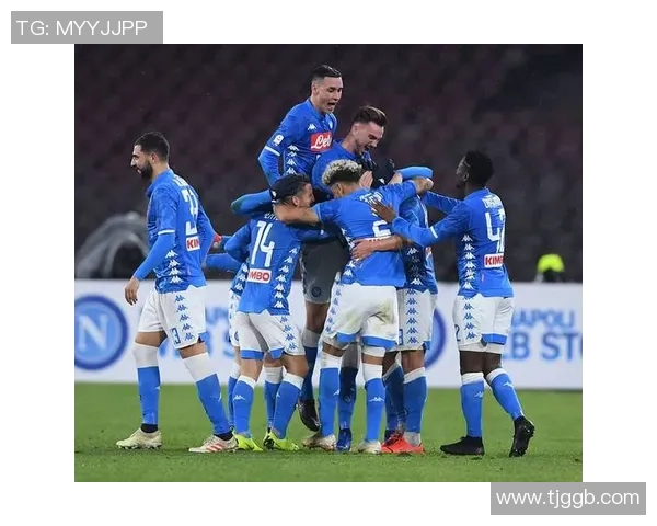 阿森纳友谊赛惊险逆转那不勒斯全场焦点瞬间回顾与分析