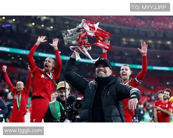 足总杯惊现冷门利物浦与里昂战平红牌事件引发全场热议